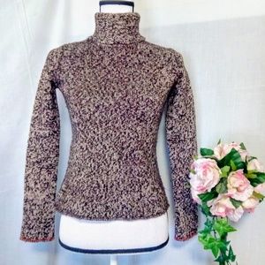 Turtle neck sweater